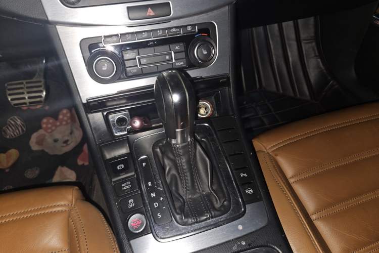 Used Volkswagen CC 2012 1.8TSI Luxury Model Gear Lever