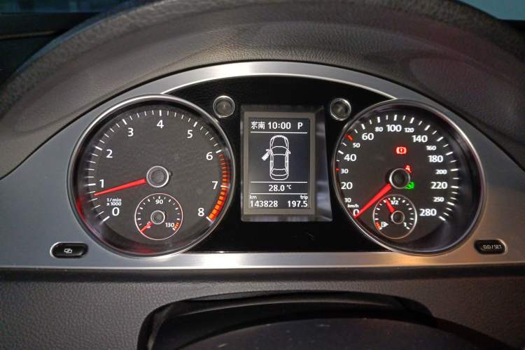 Used Volkswagen CC 2012 3.6 FSI R-Line Instrument Cluster