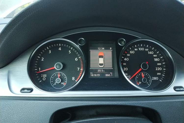 Used Volkswagen CC 2012 2.0 TSI Luxury Model Instrument Cluster