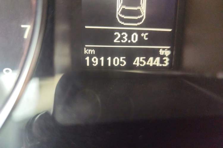 Used Volkswagen CC 2012 3.6 FSI R-Line Odometer Close Up