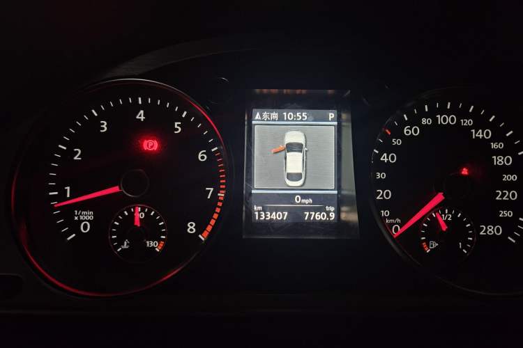 Used Volkswagen CC 2012 1.8TSI Luxury Model Odometer Close Up