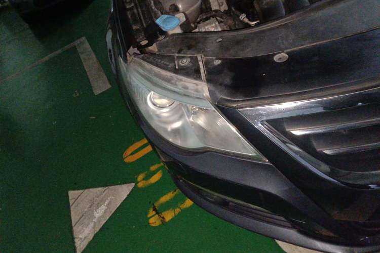 Used Volkswagen CC 2012 3.6 FSI R-Line Right Front Headlight