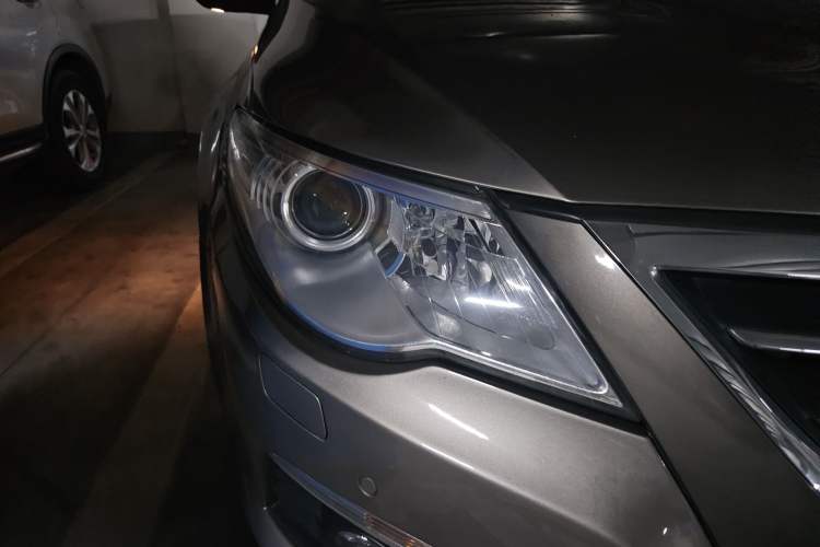 Used Volkswagen CC 2012 1.8TSI Luxury Model Right Front Headlight