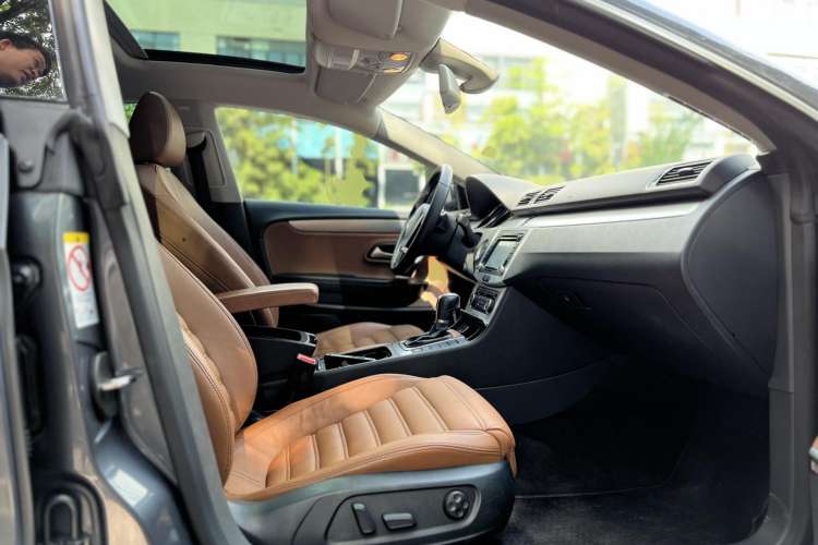 Used Volkswagen CC 2012 1.8TSI Luxury Model Right Front Seat