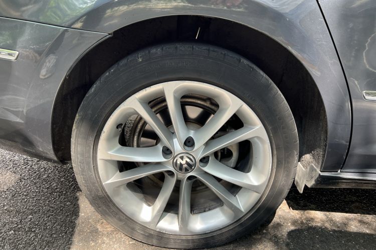 Used Volkswagen CC 2012 1.8TSI Luxury Model Right Rear Wheel Hub