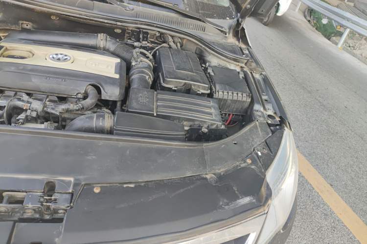 Used Volkswagen CC 2012 1.8TSI Luxury Model Engine Bay Left