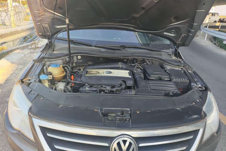 Used Volkswagen CC 2012 1.8TSI Luxury Model Engine Bay