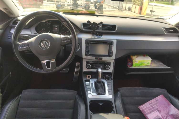 Used Volkswagen CC 2012 1.8TSI Luxury Model Center Console