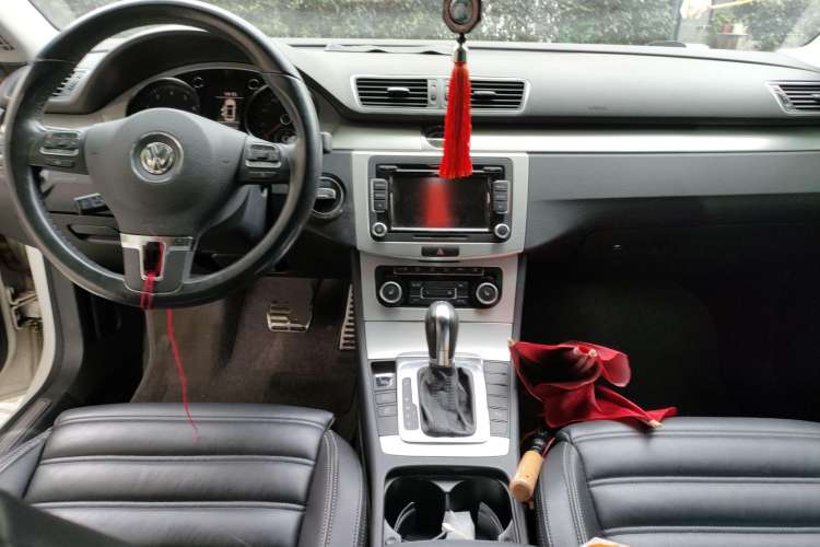 Used Volkswagen CC 2012 1.8TSI Prestige Model Center Console