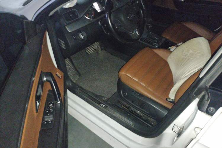 Used Volkswagen CC 2012 2.0 TSI Luxury Model Driver Seat