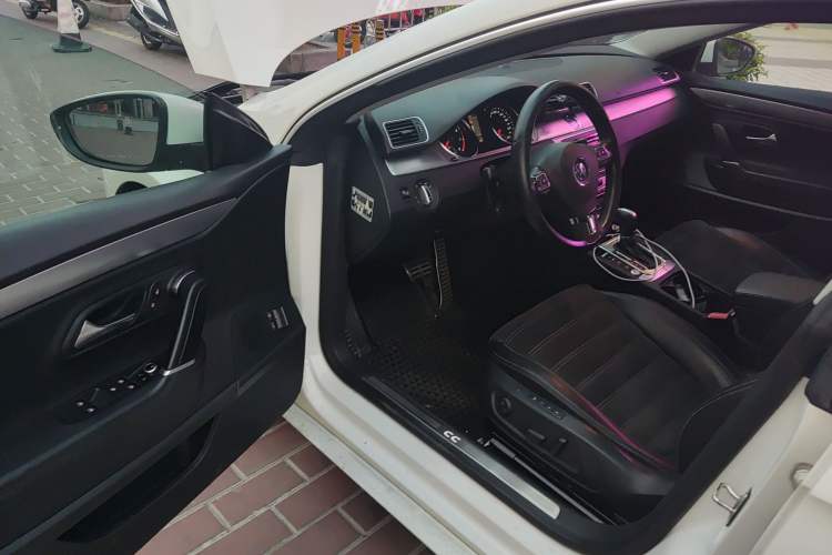 Used Volkswagen CC 2012 2.0 TSI Luxury Model Driver Seat