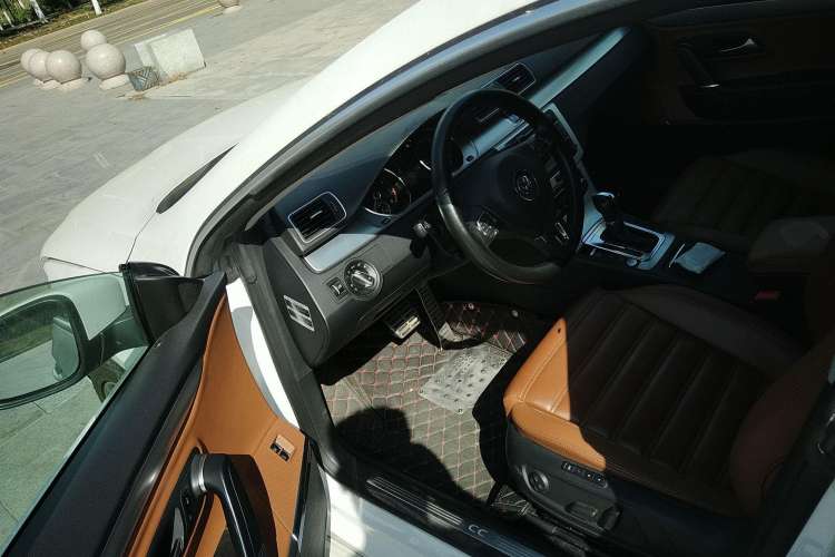 Used Volkswagen CC 2012 2.0 TSI Ultimate Edition Driver Seat