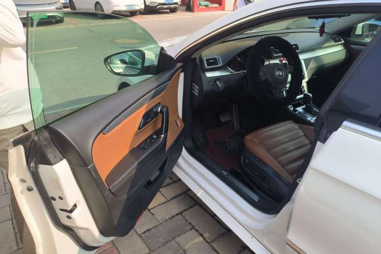 Used Volkswagen CC 2012 2.0 TSI Luxury Model Driver Seat