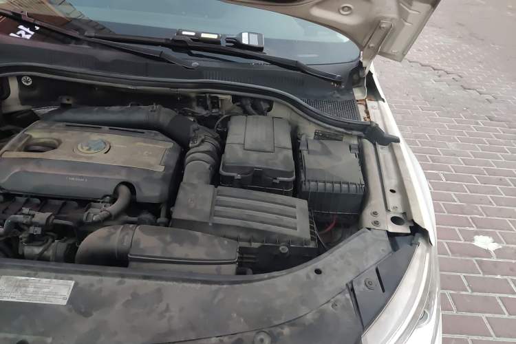 Used Volkswagen CC 2012 2.0 TSI Luxury Model Engine Bay Left