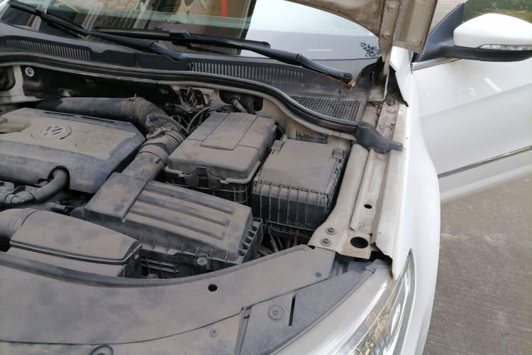Used Volkswagen CC 2012 1.8TSI Luxury Model Engine Bay Left