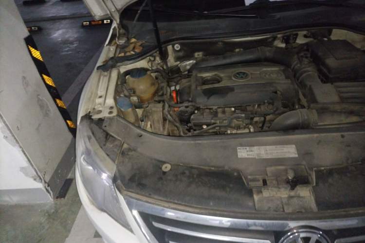 Used Volkswagen CC 2012 2.0 TSI Luxury Model Engine Bay Right