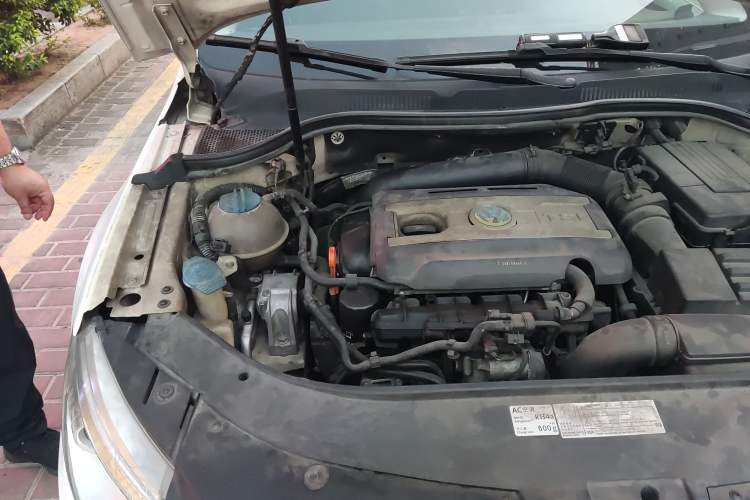 Used Volkswagen CC 2012 2.0 TSI Luxury Model Engine Bay Right
