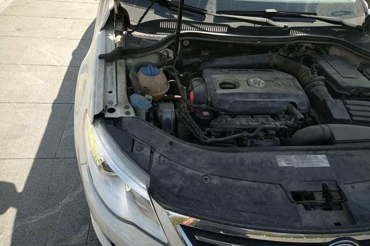 Used Volkswagen CC 2012 2.0 TSI Ultimate Edition Engine Bay Right