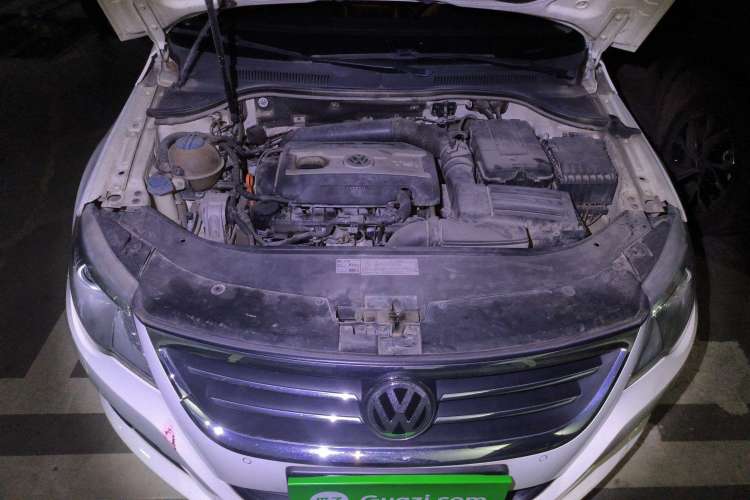 Used Volkswagen CC 2012 2.0 TSI Luxury Model Engine Bay