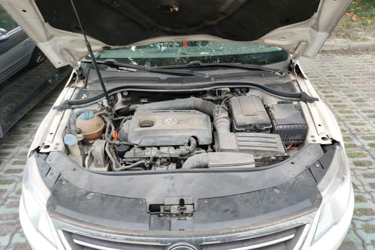 Used Volkswagen CC 2012 1.8TSI Prestige Model Engine Bay