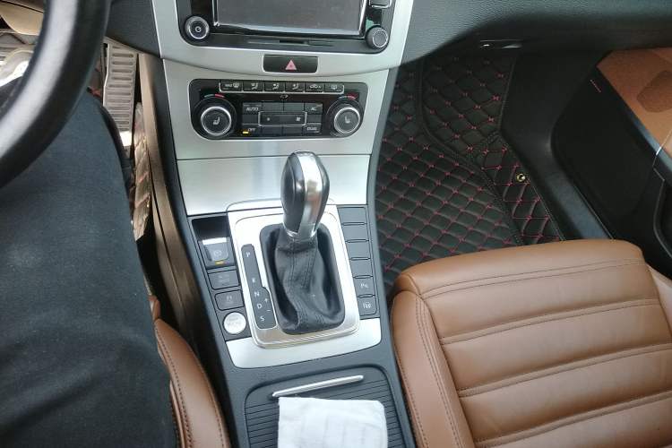 Used Volkswagen CC 2012 2.0 TSI Ultimate Edition Gear Lever