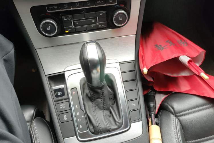 Used Volkswagen CC 2012 1.8TSI Prestige Model Gear Lever