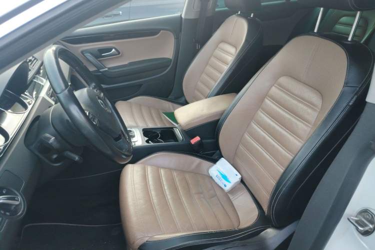 Used Volkswagen CC 2012 3.6 FSI R-Line Left Front Seat