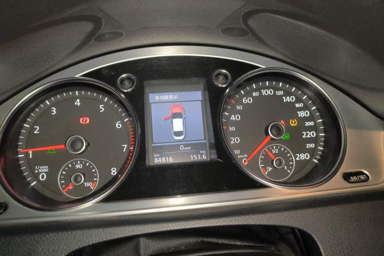 Used Volkswagen CC 2012 2.0 TSI Luxury Model Odometer Close Up
