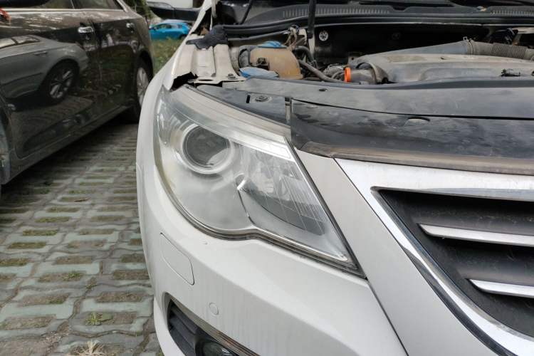 Used Volkswagen CC 2012 1.8TSI Prestige Model Right Front Headlight