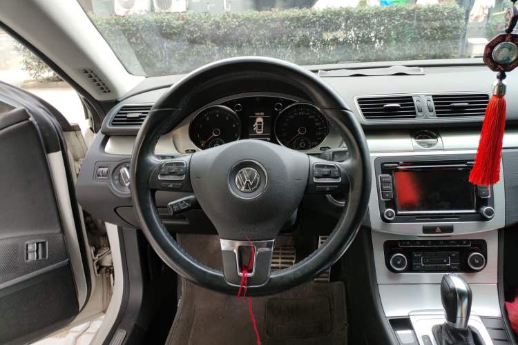 Used Volkswagen CC 2012 1.8TSI Prestige Model Steering Wheel