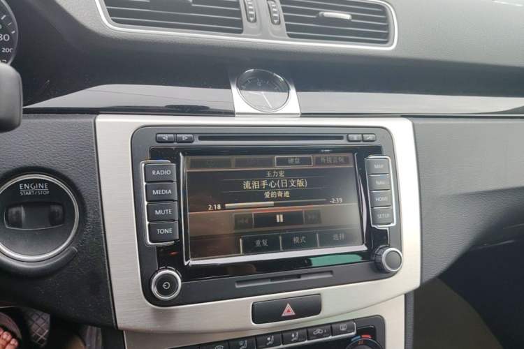 Used Volkswagen CC 2012 3.6 FSI R-Line Audio And AC Panel