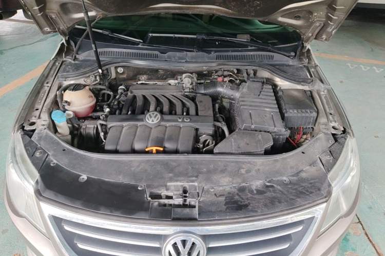 Used Volkswagen CC 2012 3.6 FSI R-Line Engine Bay