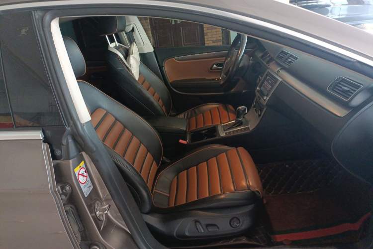 Used Volkswagen CC 2012 3.0 FSI V6 Right Front Seat
