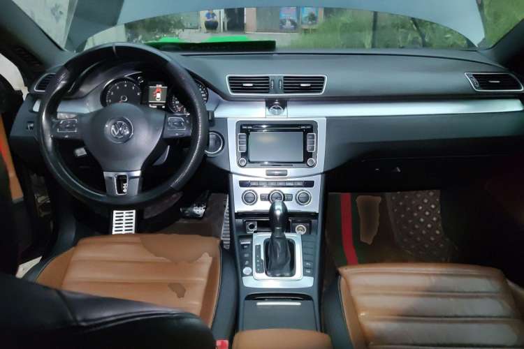 Used Volkswagen CC 2013 1.8TSI Luxury Model Center Console
