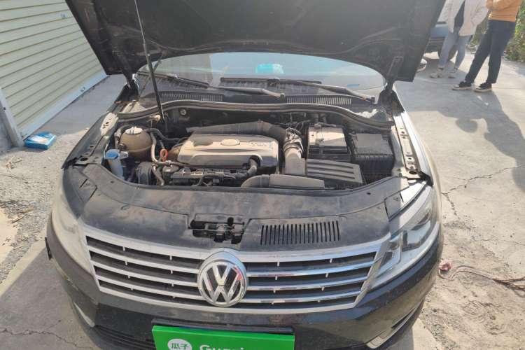 Used Volkswagen CC 2013 2.0 TSI Ultimate Model Engine Bay