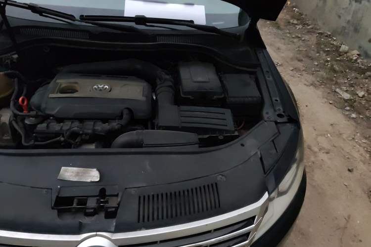 Used Volkswagen CC 2013 1.8TSI Luxury Model Engine Bay Left