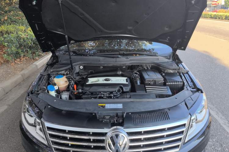 Used Volkswagen CC 2013 1.8TSI Luxury Model Engine Bay