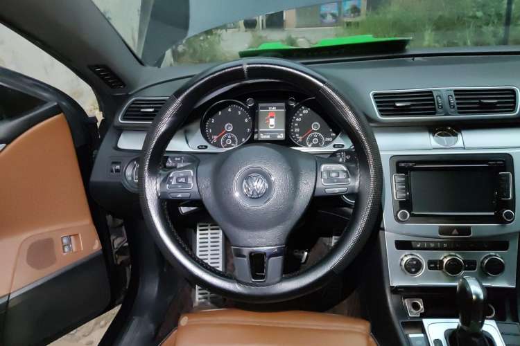 Used Volkswagen CC 2013 1.8TSI Luxury Model Steering Wheel