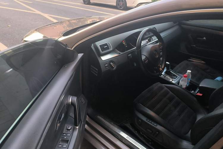 Used Volkswagen CC 2013 2.0 TSI Luxury Model Driver Seat