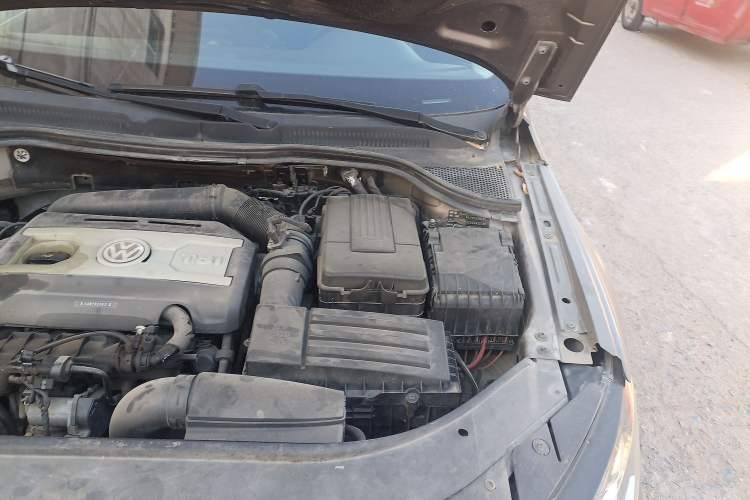 Used Volkswagen CC 2013 2.0 TSI Ultimate Model Engine Bay Left