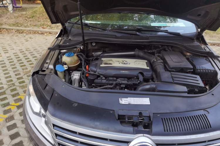 Used Volkswagen CC 2013 2.0 TSI Luxury Model Engine Bay Right