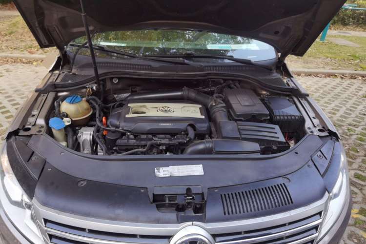 Used Volkswagen CC 2013 2.0 TSI Luxury Model Engine Bay