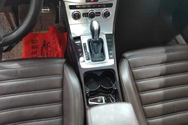 Used Volkswagen CC 2013 2.0 TSI Ultimate Model Gear Lever