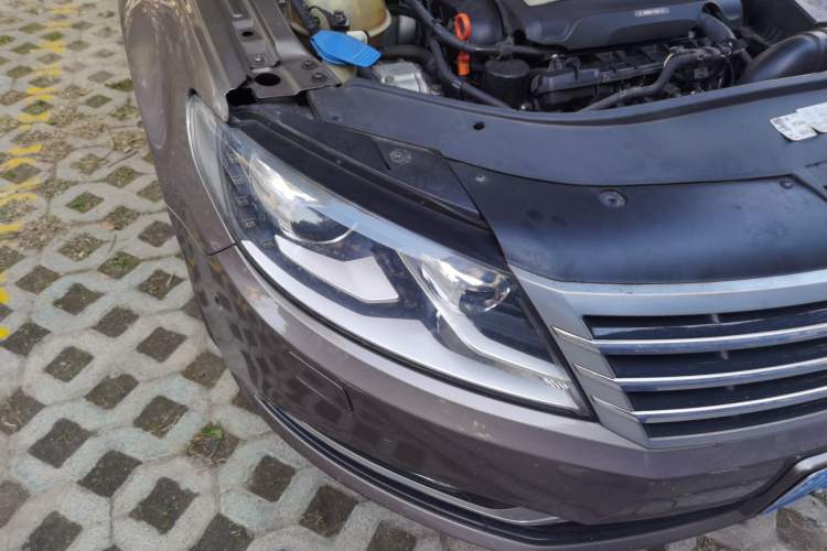 Used Volkswagen CC 2013 2.0 TSI Luxury Model Right Front Headlight