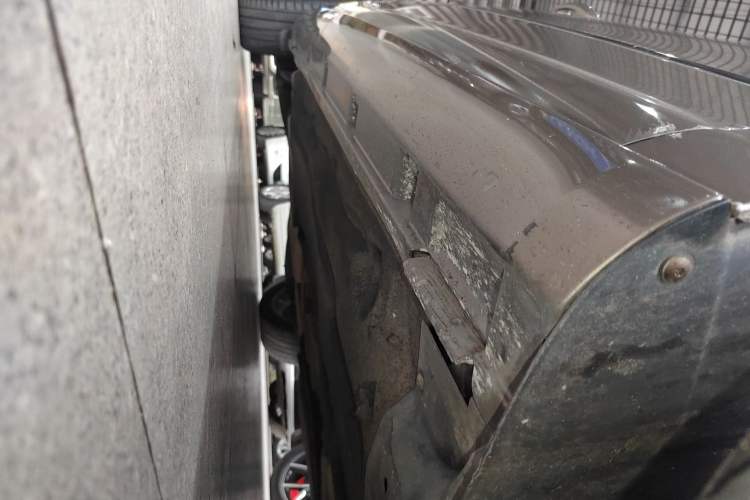 Used Volkswagen CC 2013 2.0 TSI Ultimate Model Right Side Sill
