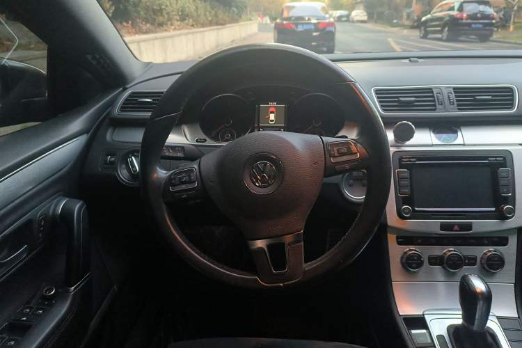 Used Volkswagen CC 2013 2.0 TSI Luxury Model Steering Wheel