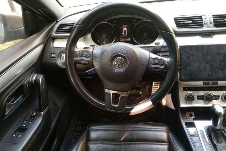 Used Volkswagen CC 2013 1.8TSI Prestige Model Steering Wheel