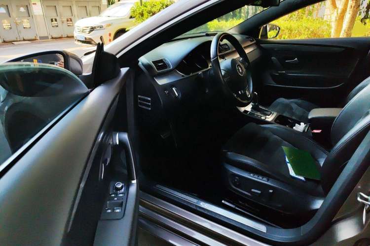 Used Volkswagen CC 2013 2.0 TSI Luxury Model Driver Seat