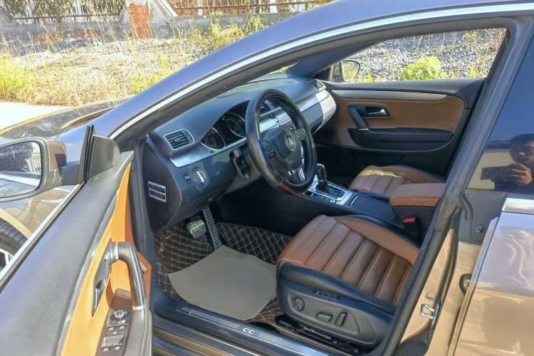 Used Volkswagen CC 2013 2.0 TSI Luxury Model Driver Seat