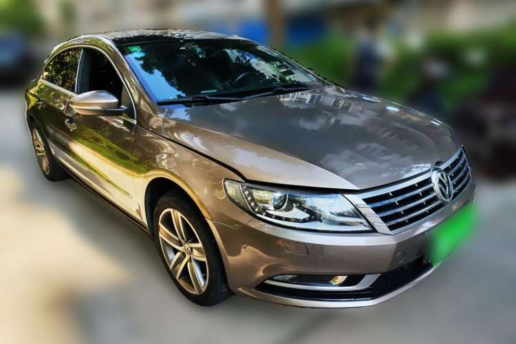 Used Volkswagen CC 2013 2.0 TSI Luxury Model Front Right 45 Deg